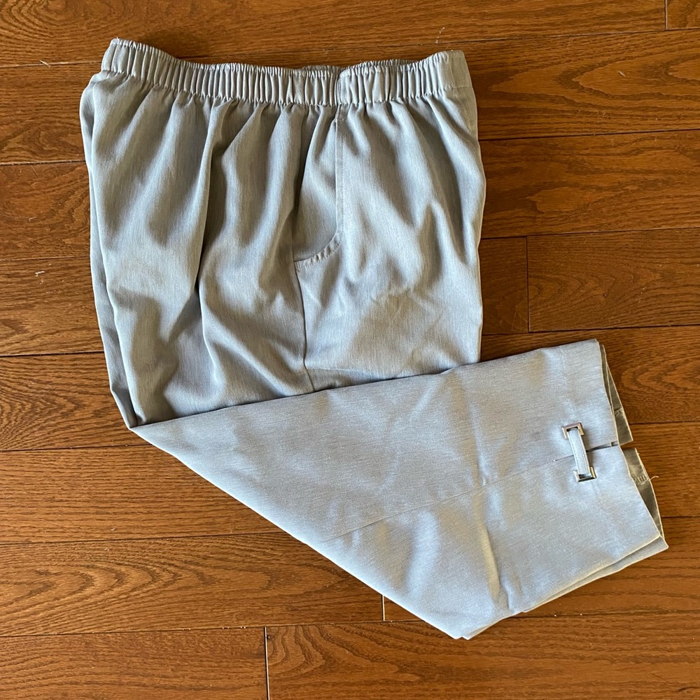 Gray Petite Capri Pants